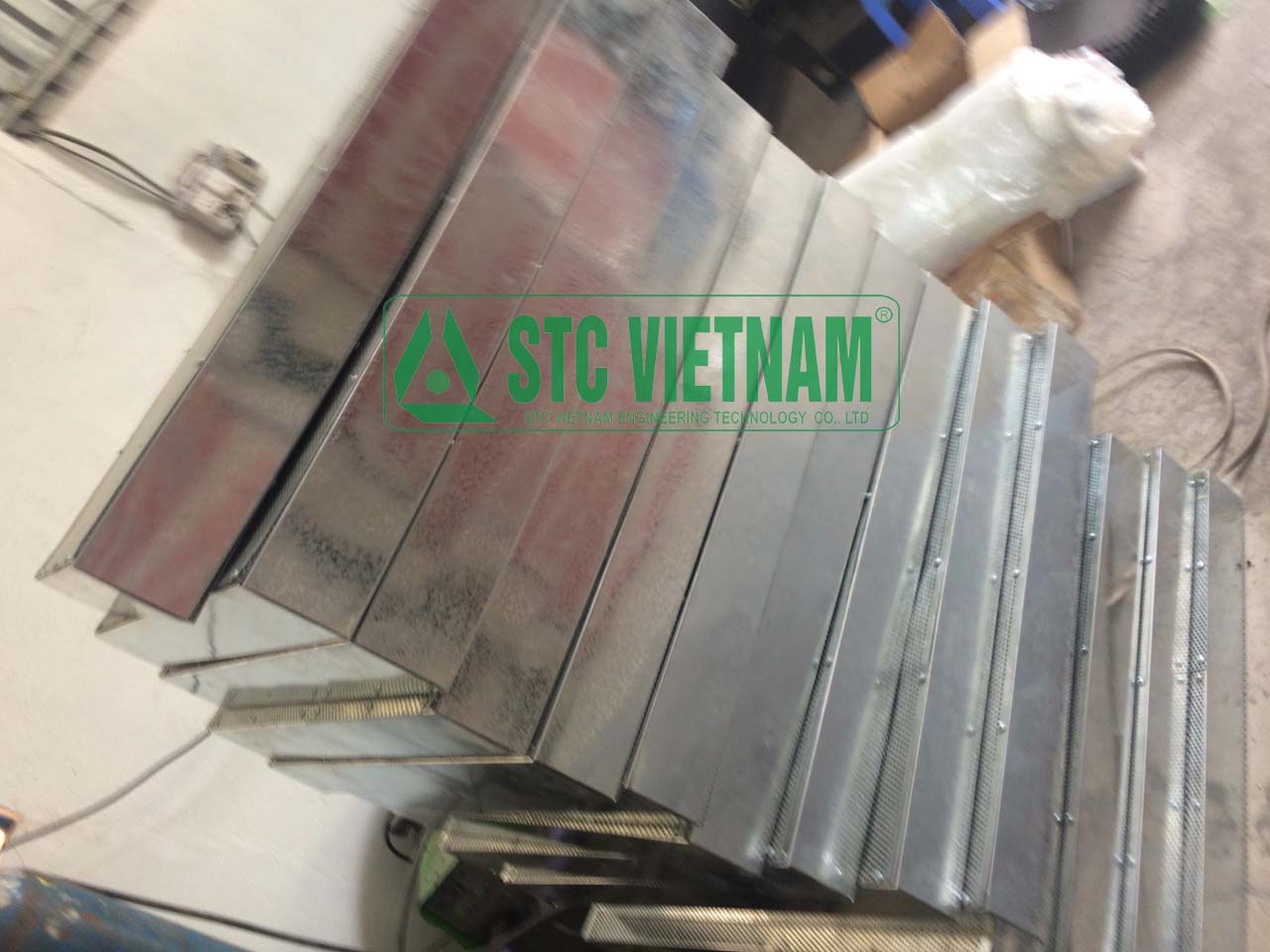 Gia công vỏ cách âm máy phát điện